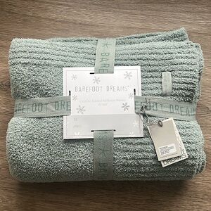 Barefoot Dreams 45"x60" CozyChic Stacked Rib Border Blanket - Sage
